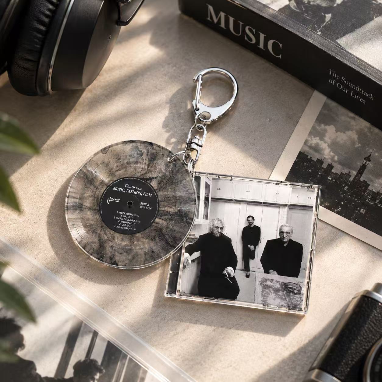 Брелок C-Charli Xcx, музыка, м – обзор и цена Phone Accessories Charms